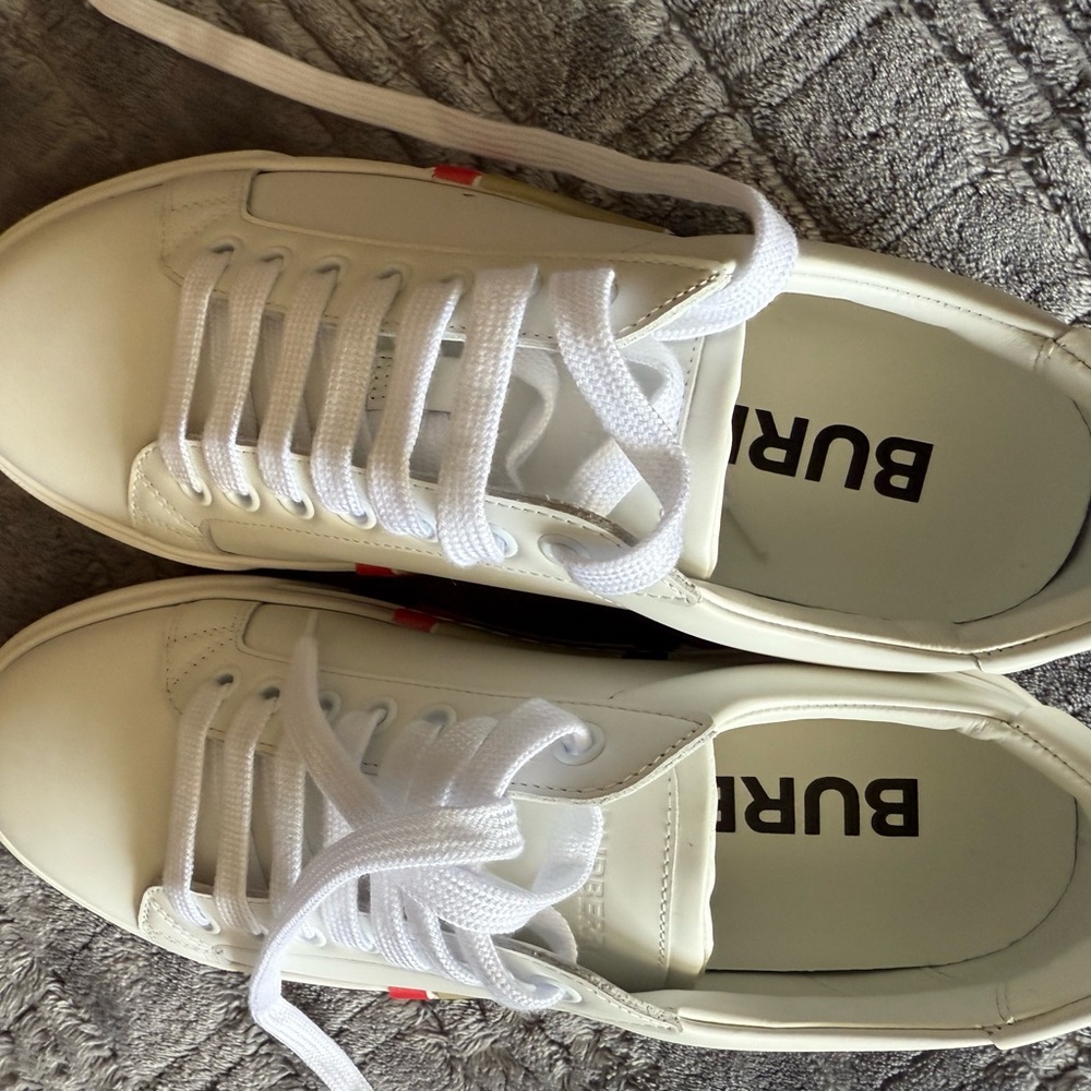 NWT Burberry Women’s Rangleton White Sneakers - Picture 4 of 5